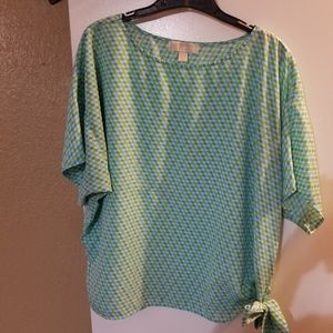 Light weight blouse with side tie